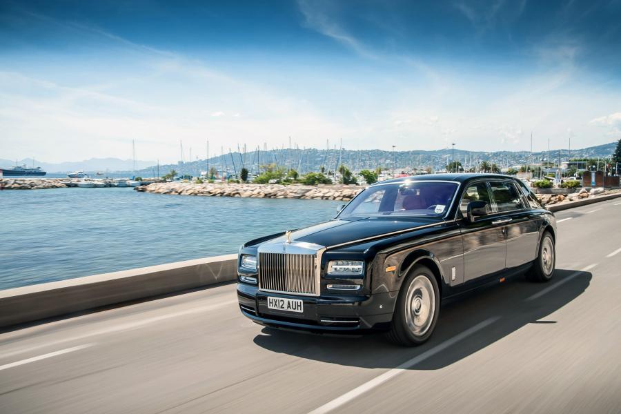  Rolls-Royce Phantom EWB 2012 года  (фото 29 из 34)